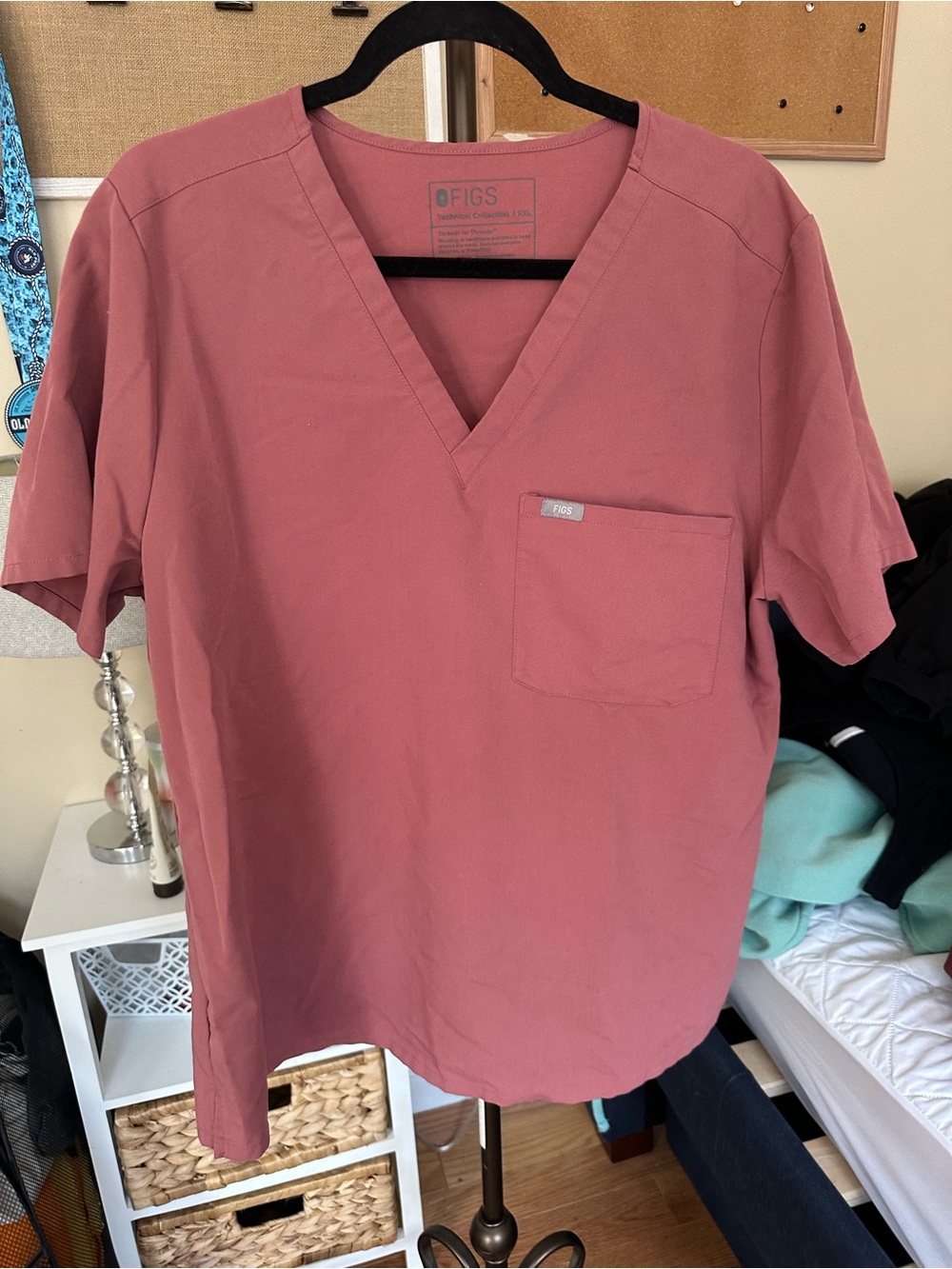 FIGS Catarina One Pocket Scrub Top